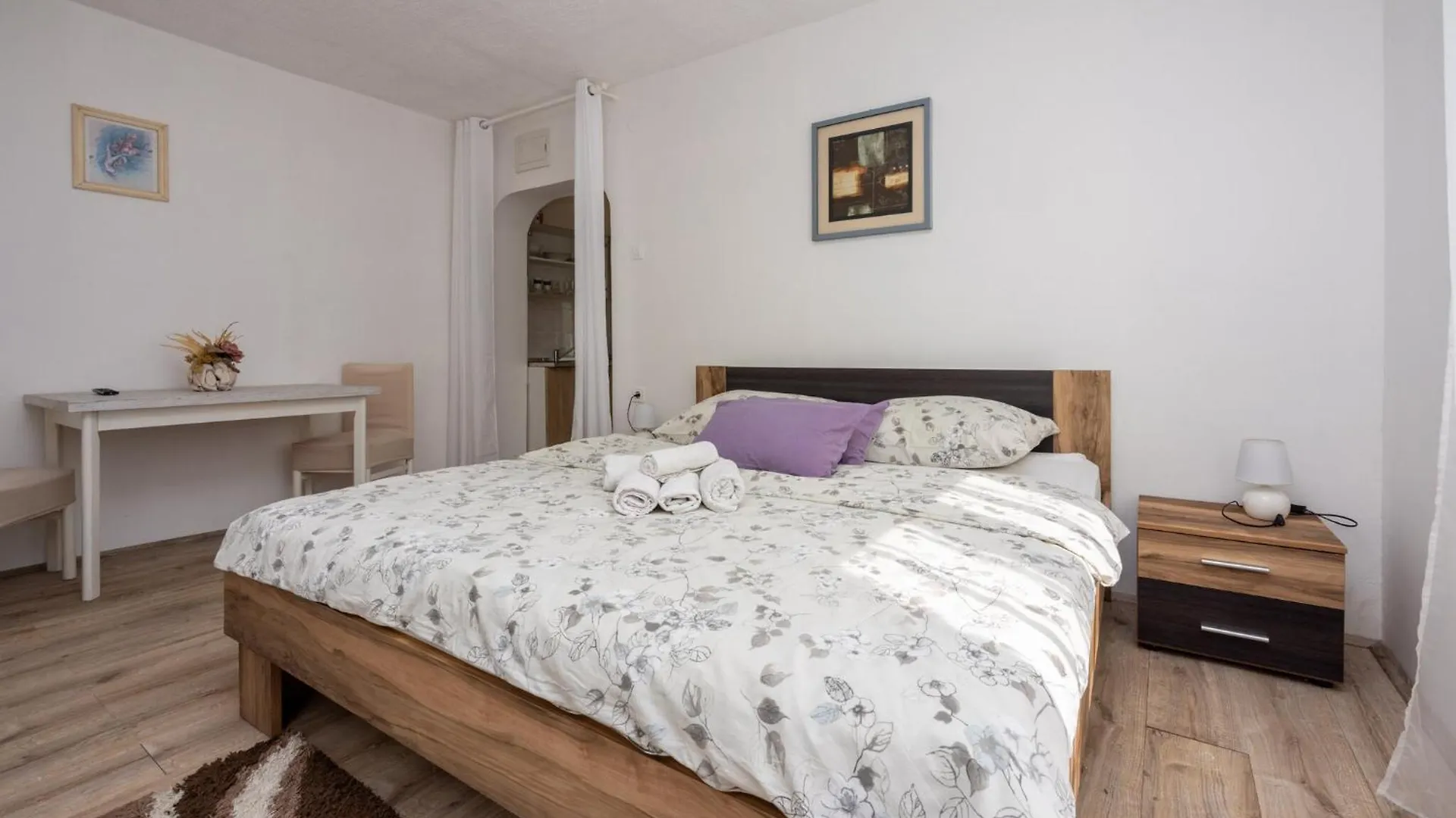 Francisko Apartment Grizane-Belgrad 0*,  Croatia