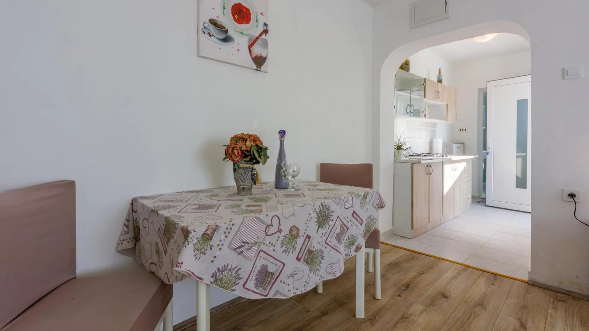 Francisko Apartment Grizane-Belgrad Croatia